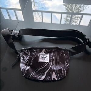 BN Herschel belt bag